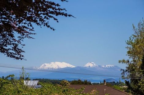 Photo of property in 64 Chesham Avenue, Waipahihi, Taupo, 3330