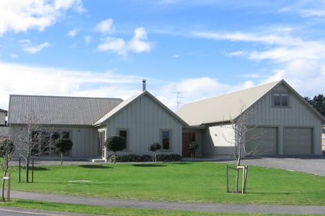 Photo of property in 14 Cody Crescent, Lansdowne, Masterton, 5810