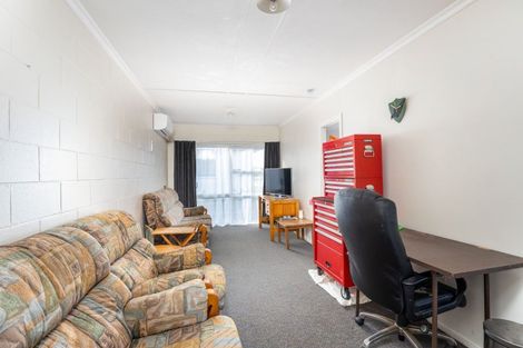 Photo of property in 242c Huatoki Street, Upper Vogeltown, New Plymouth, 4310
