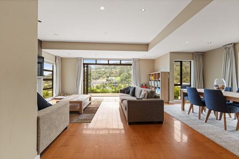 Photo of property in 8 Emerald Lane, Cashmere, Christchurch, 8022