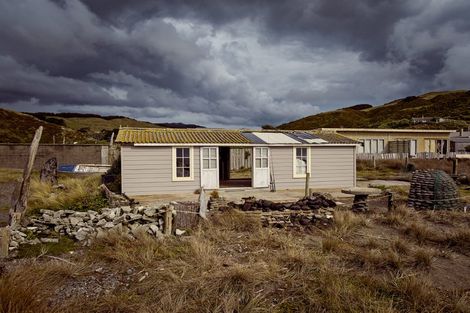 Photo of property in 1090 Makara Road, Makara Beach, 6972