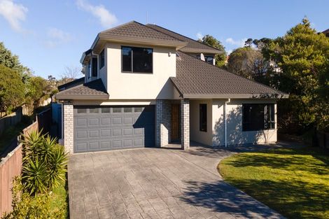 Photo of property in 9 Corsham Grove, Churton Park, Wellington, 6037