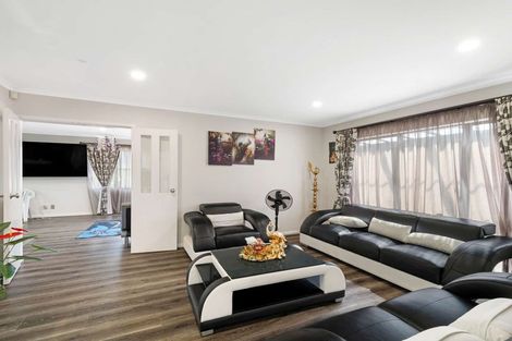 Photo of property in 35 Amaretto Avenue, Flat Bush, Auckland, 2019