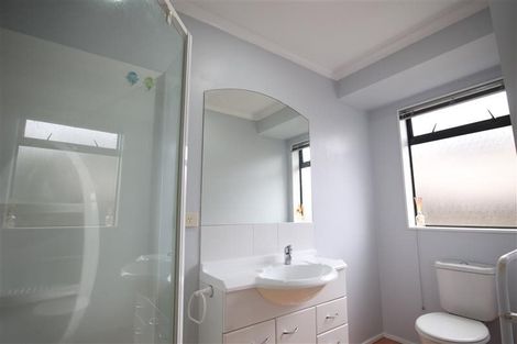 Photo of property in 16 Brittany Drive, Henderson, Auckland, 0612