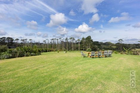 Photo of property in 225b Amreins Road, Taupaki, 0782