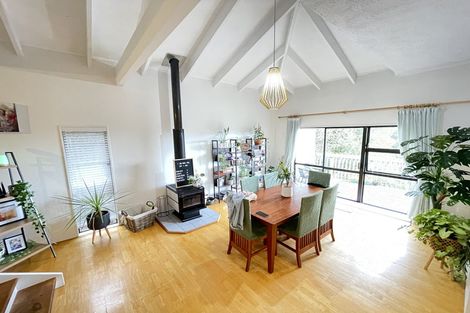 Photo of property in 947 East Coast Road, Torbay, Auckland, 0630