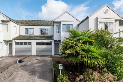 Photo of property in 25 Stephen Avenue, Henderson, Auckland, 0610