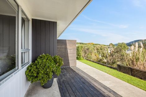 Photo of property in 18b Apple Terrace, Ranui, Porirua, 5024