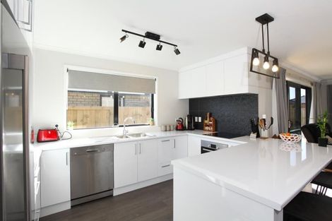 Photo of property in 4 Mccorquindale Drive, Flagstaff, Hamilton, 3210