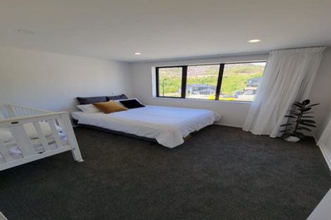 Photo of property in 20 Bee Lane, Whitby, Porirua, 5024