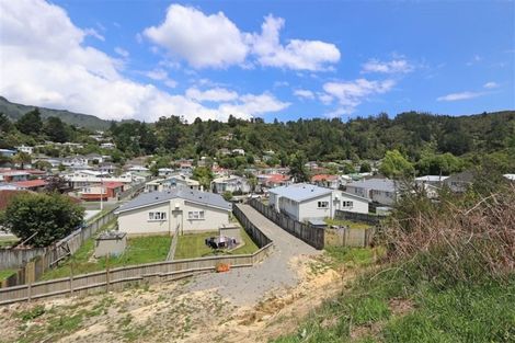 Photo of property in 28-30 Hanson Grove, Stokes Valley, Lower Hutt, 5019