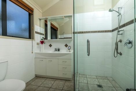 Photo of property in 25 The Ritz, Orewa, 0931