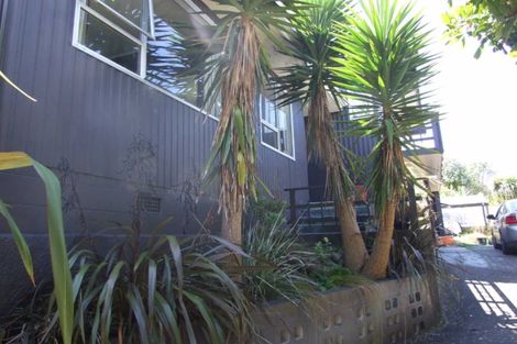 Photo of property in 17 Wonderview Road, Leigh, 0985