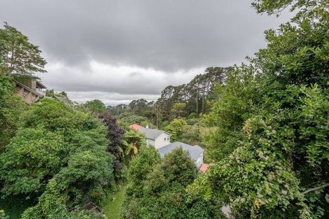Photo of property in 58 Garden Road, Northland, Wellington, 6012