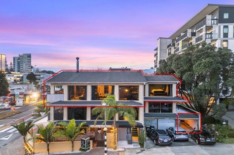 Photo of property in 3/16 Captain Scott Road, Glen Eden, Auckland, 0602