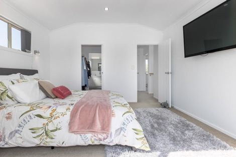 Photo of property in 17 Tasman Close, Aotea, Porirua, 5024