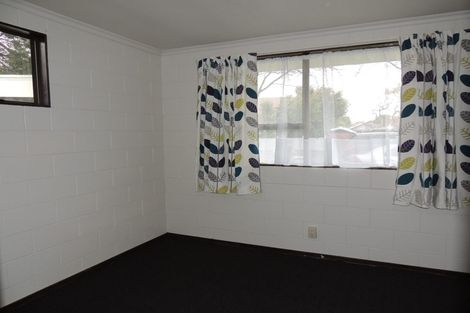 Photo of property in 38-40 Stanley Avenue, Palmerston North, 4414