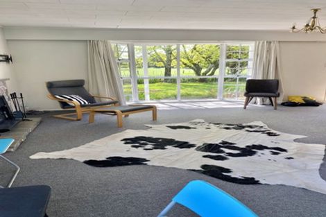 Photo of property in 14 Papawai Road, Greytown, 5712