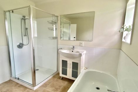 Photo of property in 14 Papawai Road, Greytown, 5712