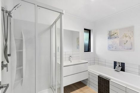 Photo of property in 17 Eyrewell Road, Pegasus, 7612