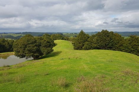 Photo of property in 504b Wairere Road, Maungaturoto, 0571