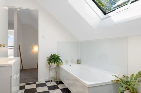 Photo of property in 33a Van Asch Street, Sumner, Christchurch, 8081