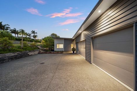 Photo of property in 2 Stonedale Drive, Pukekohe, 2120