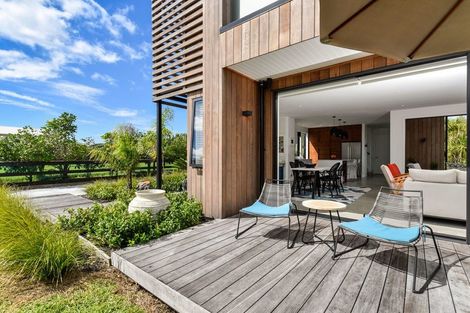 Photo of property in 271 Mangatawhiri Road, Omaha, 0986