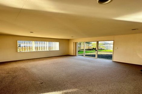 Photo of property in 1/15 Tolben Place, Golflands, Auckland, 2013
