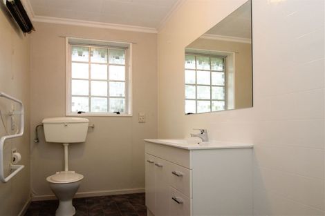 Photo of property in 14b Donald Street, Featherston, 5710