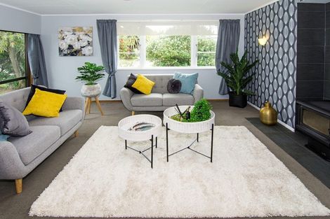 Photo of property in 12 Madden Place, Solway, Masterton, 5810