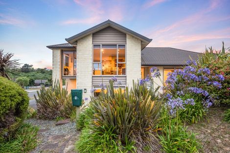 Photo of property in 1 Milford Street, Aotea, Porirua, 5024
