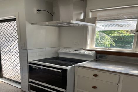 Photo of property in 19 Seddon Street, Carterton, 5713