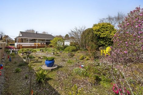 Photo of property in 12 Dunn Street, Egmont Village, 4372