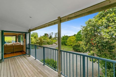 Photo of property in 365 Oneriri Road, Kaiwaka, 0573