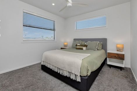 Photo of property in 11 Olney Court, One Tree Point, 0118