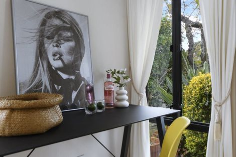 Photo of property in 298 Otumoetai Road, Otumoetai, Tauranga, 3110