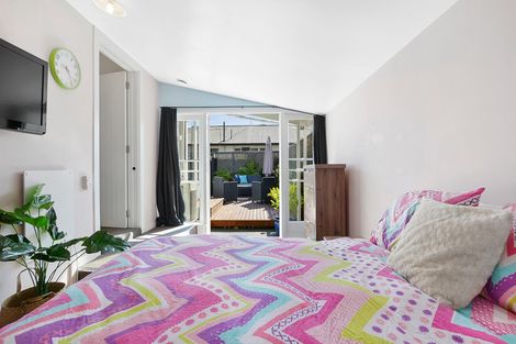 Photo of property in 1/103 Prestons Road, Redwood, Christchurch, 8051