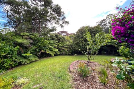 Photo of property in 8 Luxor Place, Massey, Auckland, 0614
