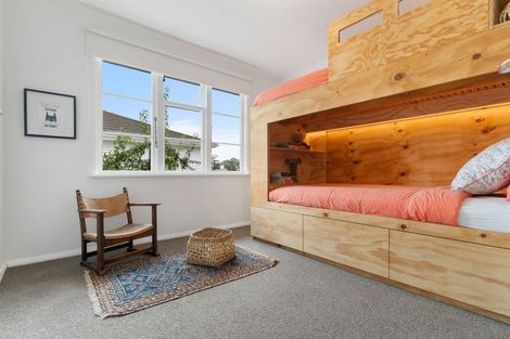 Photo of property in 25 Cambridge Terrace, Masterton, 5810