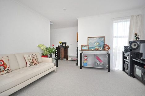 Photo of property in 24 Arthur Rolfe Lane, Swanson, Auckland, 0614