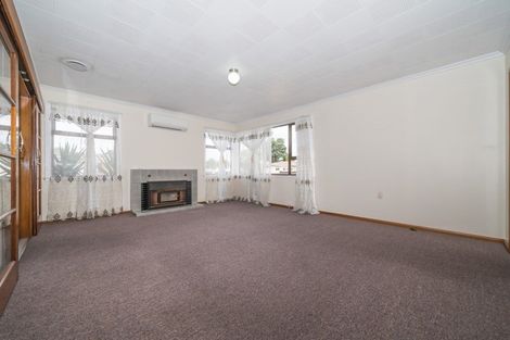 Photo of property in 1 Austin Place, Awapuni, Palmerston North, 4412