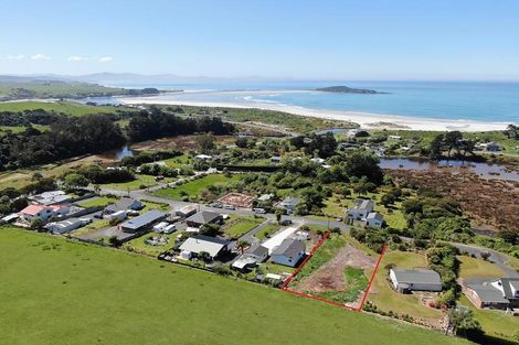 Photo of property in 18a Frances Street, Taieri Beach, Taieri Mouth, 9091