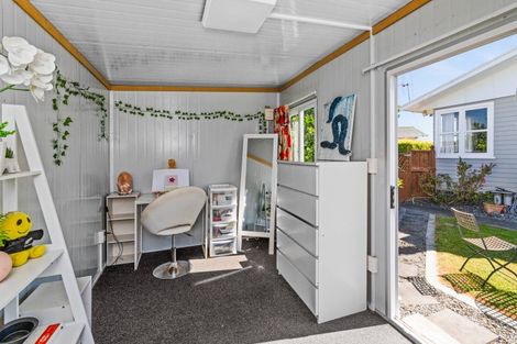 Photo of property in 16 Clarence Cox Crescent, Pirimai, Napier, 4112