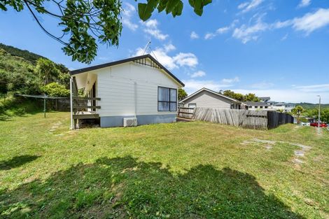 Photo of property in 2/107 Montgomery Avenue, Karori, Wellington, 6012
