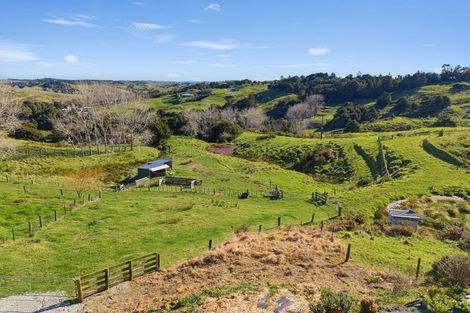 Photo of property in 63 Porter Road, Paparoa, 0571