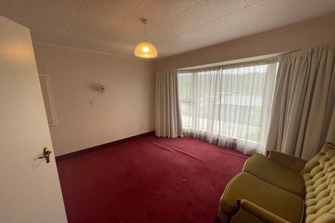 Photo of property in 1 Seymour Street, Picton, 7220