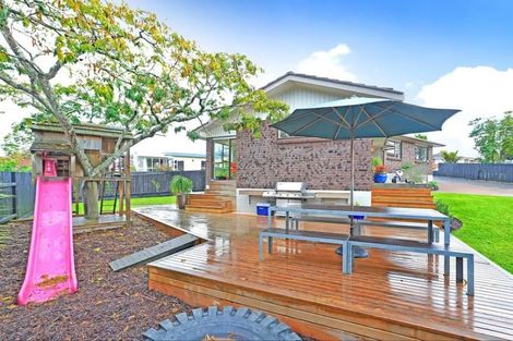 Photo of property in 10 Rene Place, Sunnyhills, Auckland, 2010