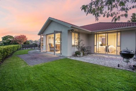 Photo of property in 113 Tauranga Place, Orewa, 0931