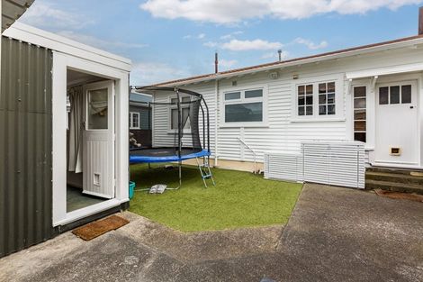 Photo of property in 10 Chelsea Street, Miramar, Wellington, 6022